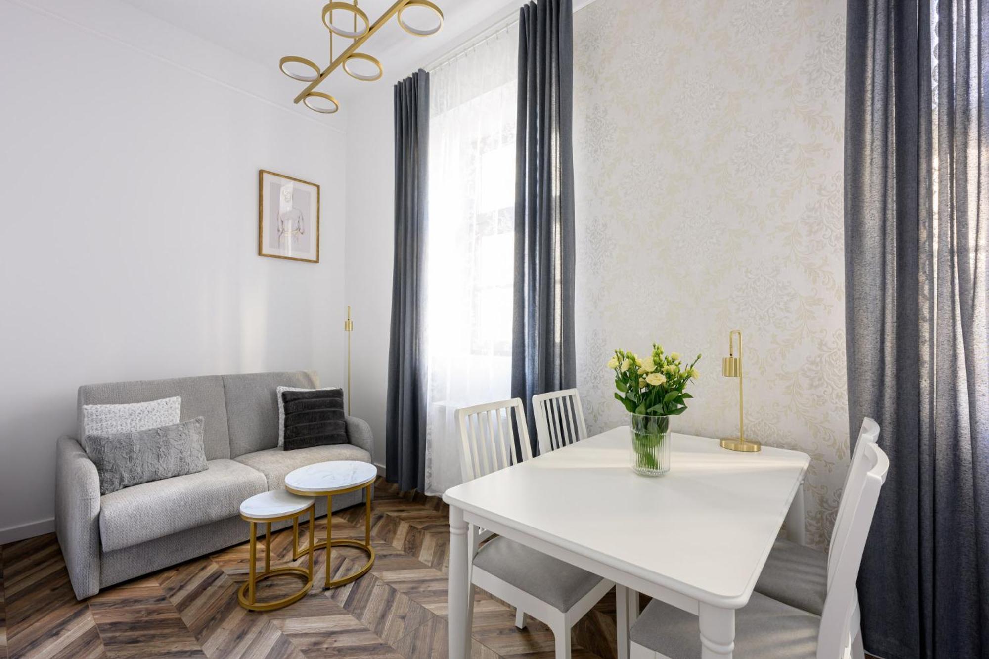 Native Apartments Smolensk 33 คราคูฟ ภายนอก รูปภาพ
