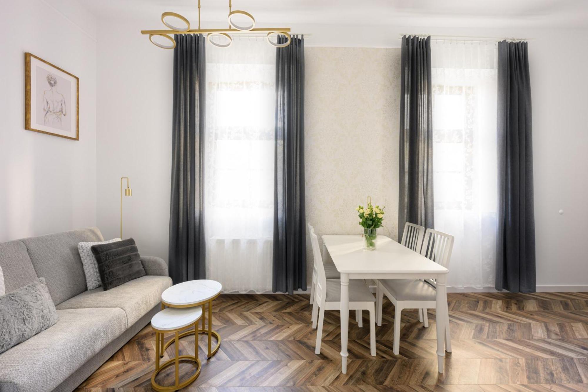 Native Apartments Smolensk 33 คราคูฟ ภายนอก รูปภาพ